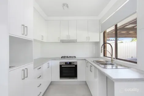 Property photo of 9 Silvertop Place Albion Park Rail NSW 2527