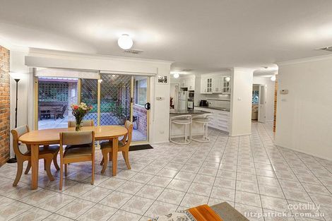 Property photo of 3 Yarran Place Springvale NSW 2650