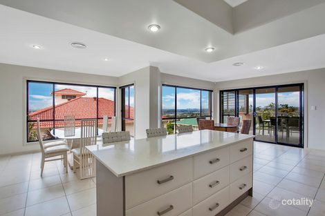 Property photo of 1 Chevron Rise Highland Park QLD 4211