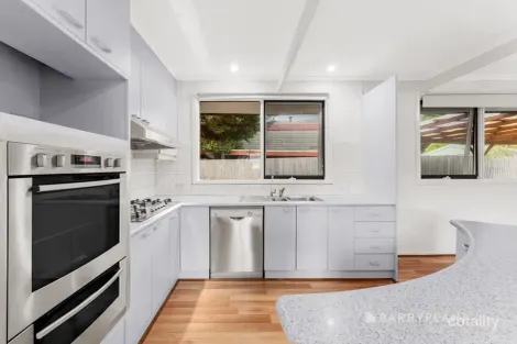 Property photo of 34 Allanfield Crescent Boronia VIC 3155