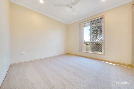Property photo of 3 Hill View Place New Auckland QLD 4680