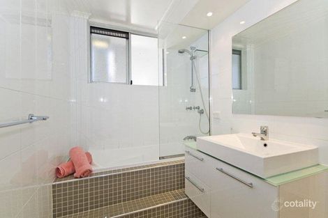 Property photo of 8/166 The Esplanade Burleigh Heads QLD 4220