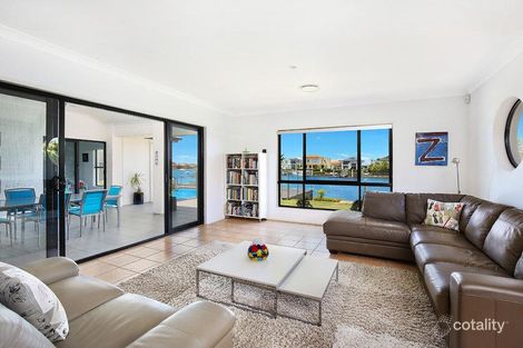 Property photo of 22 Sunbird Chase Parrearra QLD 4575