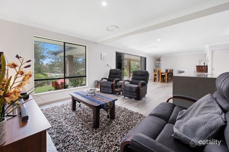 Property photo of 2/8 High Ridge Road Gaven QLD 4211