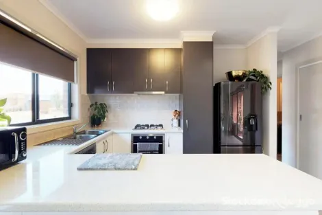 Property photo of 21 Roscommon Drive Traralgon VIC 3844