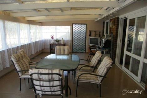 Property photo of 32 Blaxland Avenue Cranbourne North VIC 3977