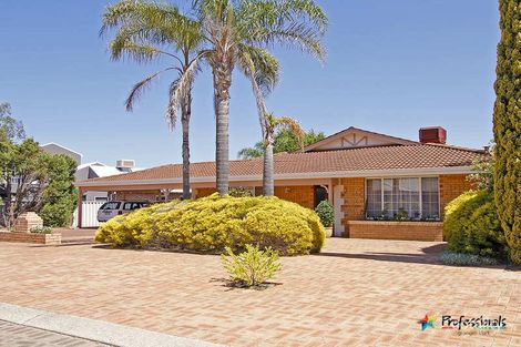 Property photo of 63 Lakeshore Close Ballajura WA 6066