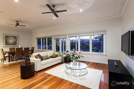 Property photo of 2 Clairmont Avenue Bentleigh VIC 3204