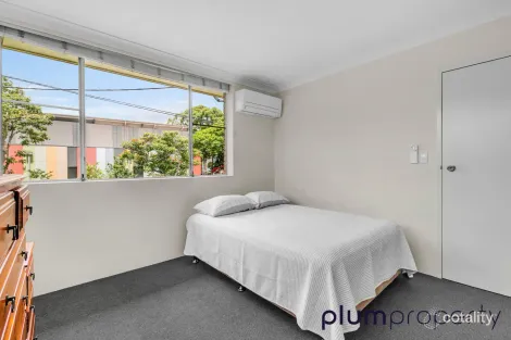 Property photo of 3/91 Central Avenue Indooroopilly QLD 4068