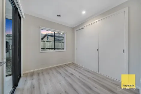 Property photo of 21 Codrington Road Truganina VIC 3029