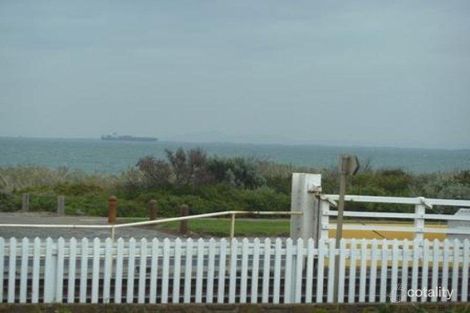 Property photo of 3 Holyrood Street Hampton VIC 3188