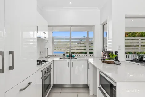 Property photo of 1/74 Hall Street Alderley QLD 4051