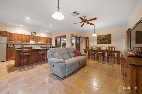 Property photo of 2 Lomatia Close Frankston South VIC 3199