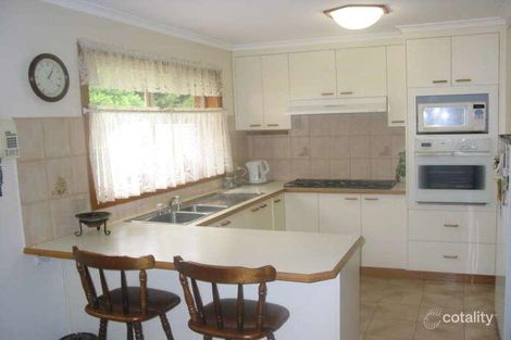 Property photo of 8 Cambrian Court Eltham North VIC 3095