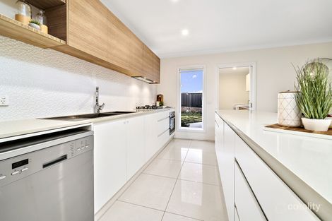 Property photo of 13 Kilgariff Street Coombs ACT 2611