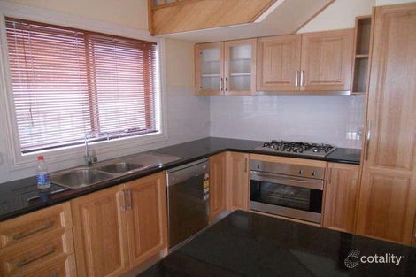 Property photo of 23 Grieve Street Macleod VIC 3085