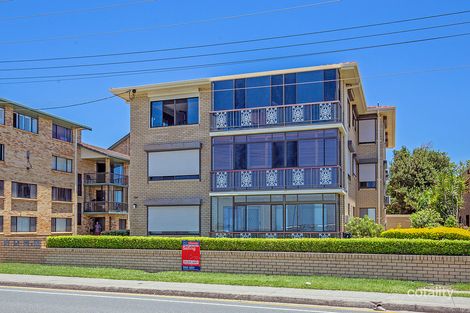 Property photo of 2/254 Marine Parade Labrador QLD 4215