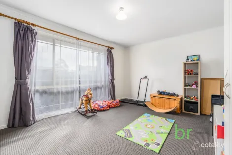 Property photo of 10 Ryan Place Lara VIC 3212