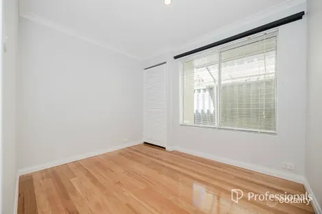 Property photo of 29 Curtin Road Marangaroo WA 6064