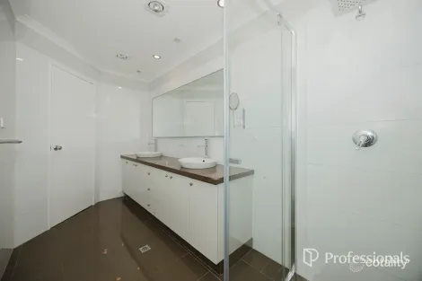 Property photo of 29 Curtin Road Marangaroo WA 6064