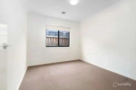 Property photo of 103 Wurrook Circuit North Geelong VIC 3215