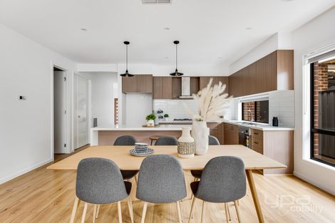 Property photo of 342 Highlander Drive Craigieburn VIC 3064