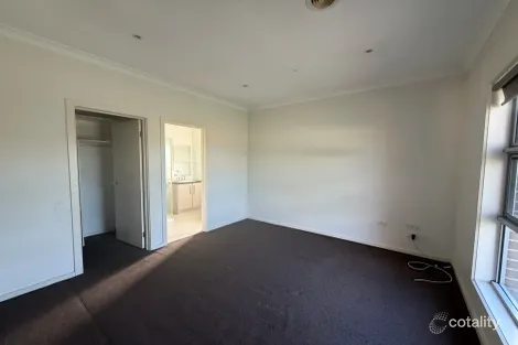 Property photo of 2/75 Ivanhoe Avenue St Albans VIC 3021