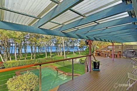 Property photo of 2/382 Tuggerawong Road Tuggerawong NSW 2259