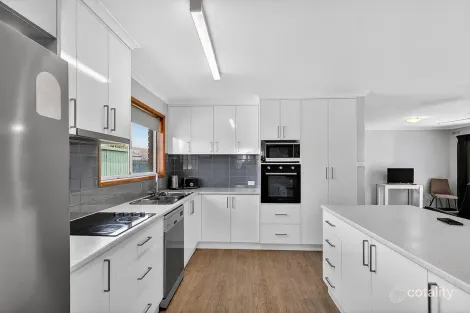 Property photo of 3 Amaroo Court Warrnambool VIC 3280