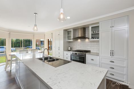 Property photo of 16-17 Mungari Court Lara VIC 3212