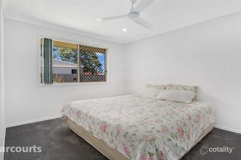 Property photo of 54 Bowerbird Avenue Eli Waters QLD 4655