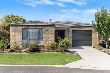 Property photo of 7 Maycarn Court Warrnambool VIC 3280