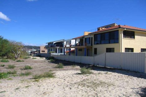 Property photo of 8 Driftwood Close Caves Beach NSW 2281