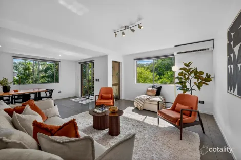 1/2 Rajah Rd, Ocean Shores, NSW 2483