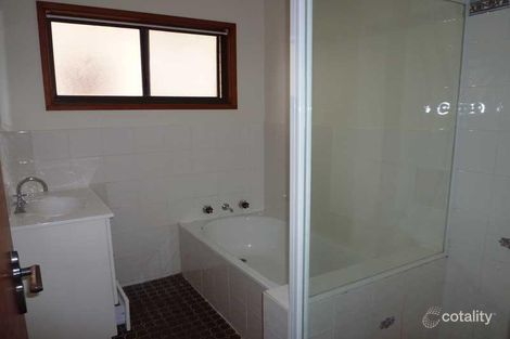 Property photo of 28 Lachlan Crescent St Georges Basin NSW 2540