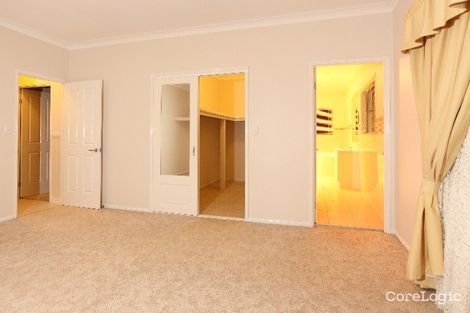 Property photo of 5 Clarence Drive Helensvale QLD 4212