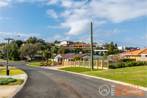 Property photo of 5 Chrisp Place Yanchep WA 6035