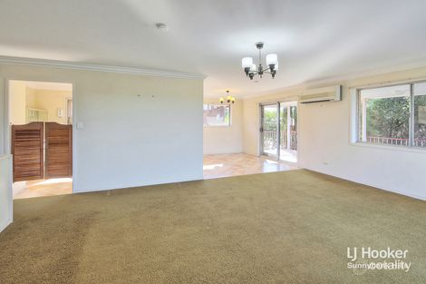 Property photo of 141 Granadilla Street Macgregor QLD 4109