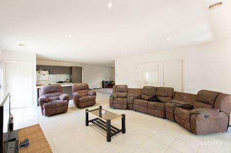 Property photo of 15 Sheehan Court Ballarat East VIC 3350