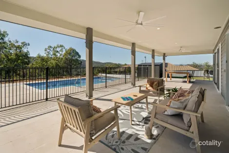 Property photo of 147-149 Campbell Drive Kooralbyn QLD 4285