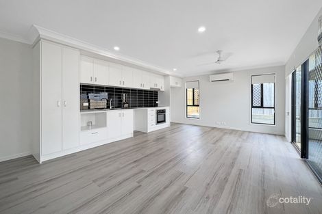 Property photo of 2/39 Soe Street Redbank QLD 4301