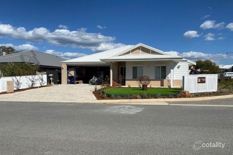 8 Freeman View, Bushmead, WA 6055