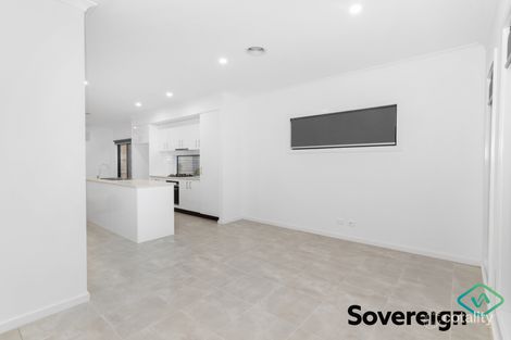 Property photo of 8 Sheba Court Hallam VIC 3803
