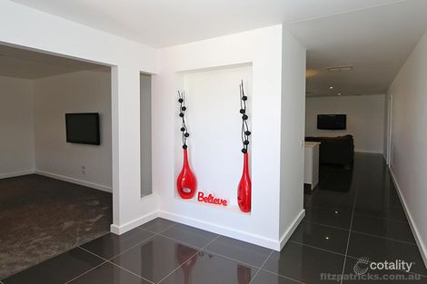 Property photo of 19 Dundale Crescent Estella NSW 2650