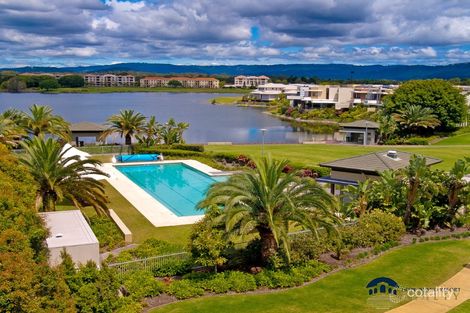 Property photo of 6068 Lugano Drive Hope Island QLD 4212