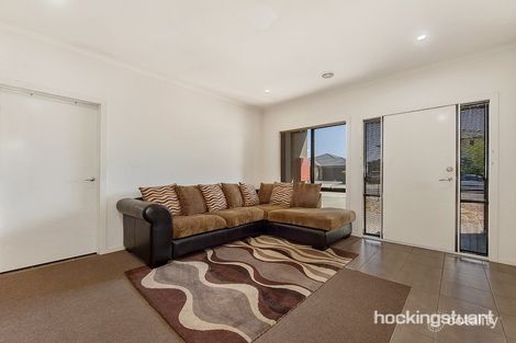 Property photo of 27 Botanical Drive Caroline Springs VIC 3023