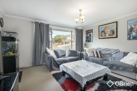 4 Gardenia Cres, Frankston North, VIC 3200