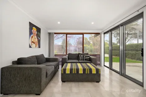 Property photo of 30 Dalley Crescent Latham ACT 2615
