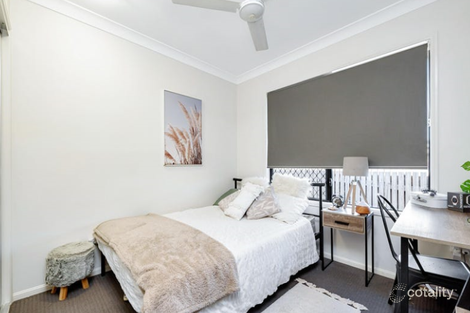 Property photo of 25 Deedes Crescent Bushland Beach QLD 4818