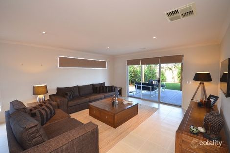 Property photo of 2 Morphed Drive Echuca VIC 3564
